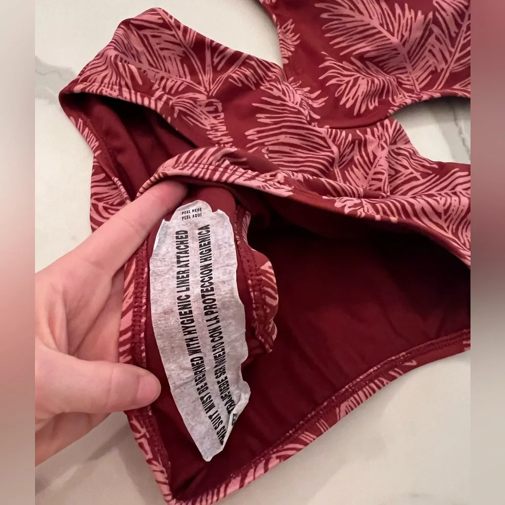 Shade and shore one piece swimsuit - Picture 3 of 6